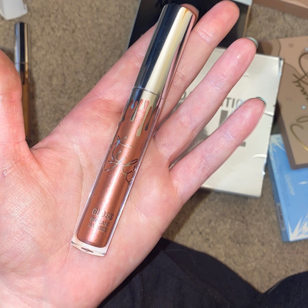 Kylie cosmetics holiday lipgloss shade Cupid